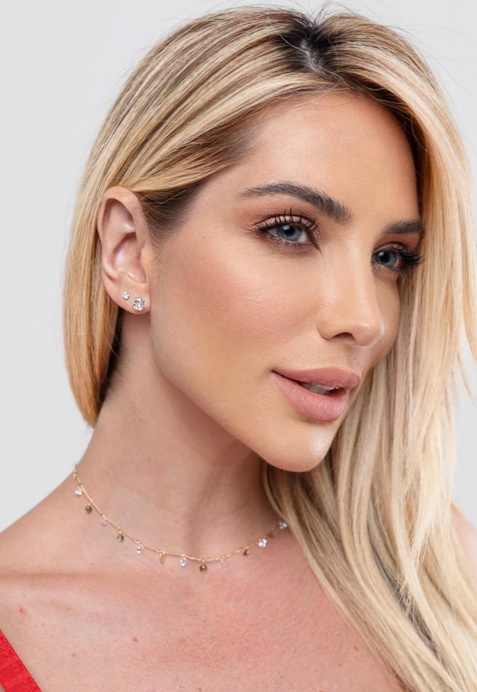 Brinco Semijoia Ponto de Luz de Zircônia Cristal 18k — outra vista